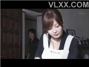 Chồng đi công tác, vợ ở nhà bị bạn tình của chị gái cưỡng hiếp